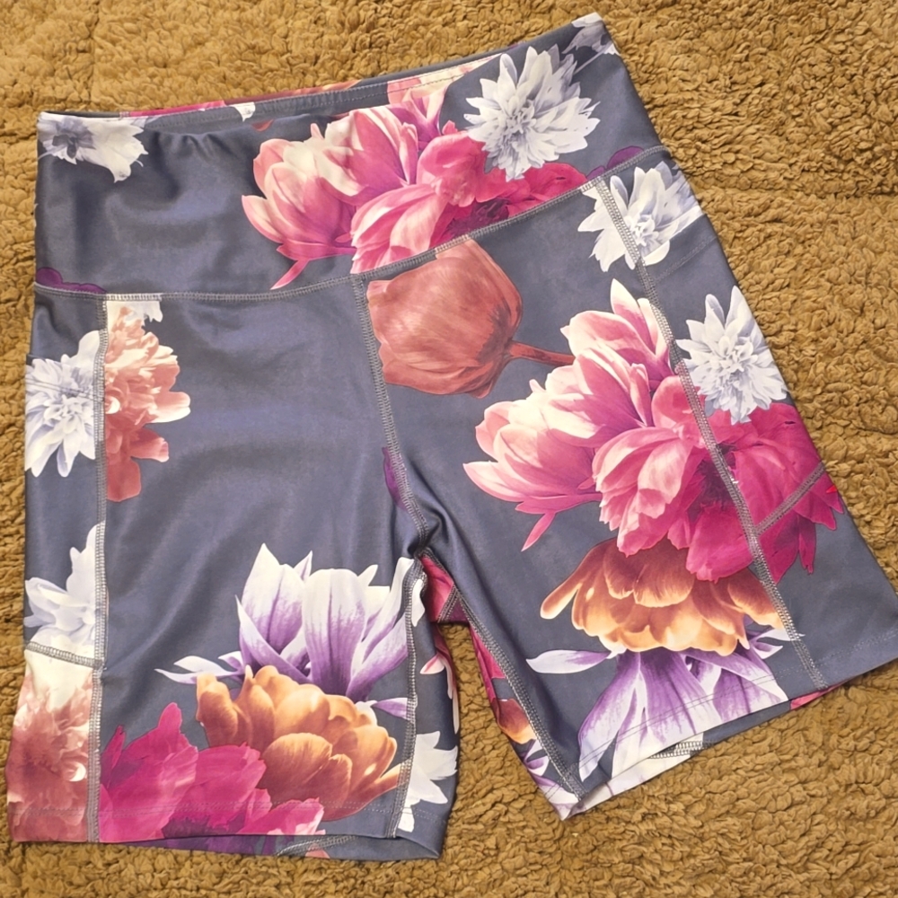 Marika Biker Short Floral Compression Gray/Pink/Orange Pocket XL Athletic